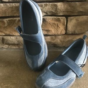 Denim Blue Lands End Flat Shoe - Size 7